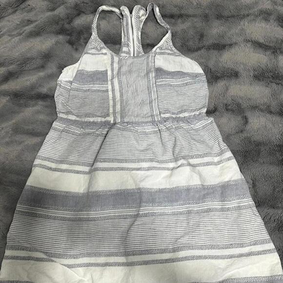 Lou & Grey Dresses & Skirts - Lou & Grey Striped Linen Blend Racerback Dress – Size 6